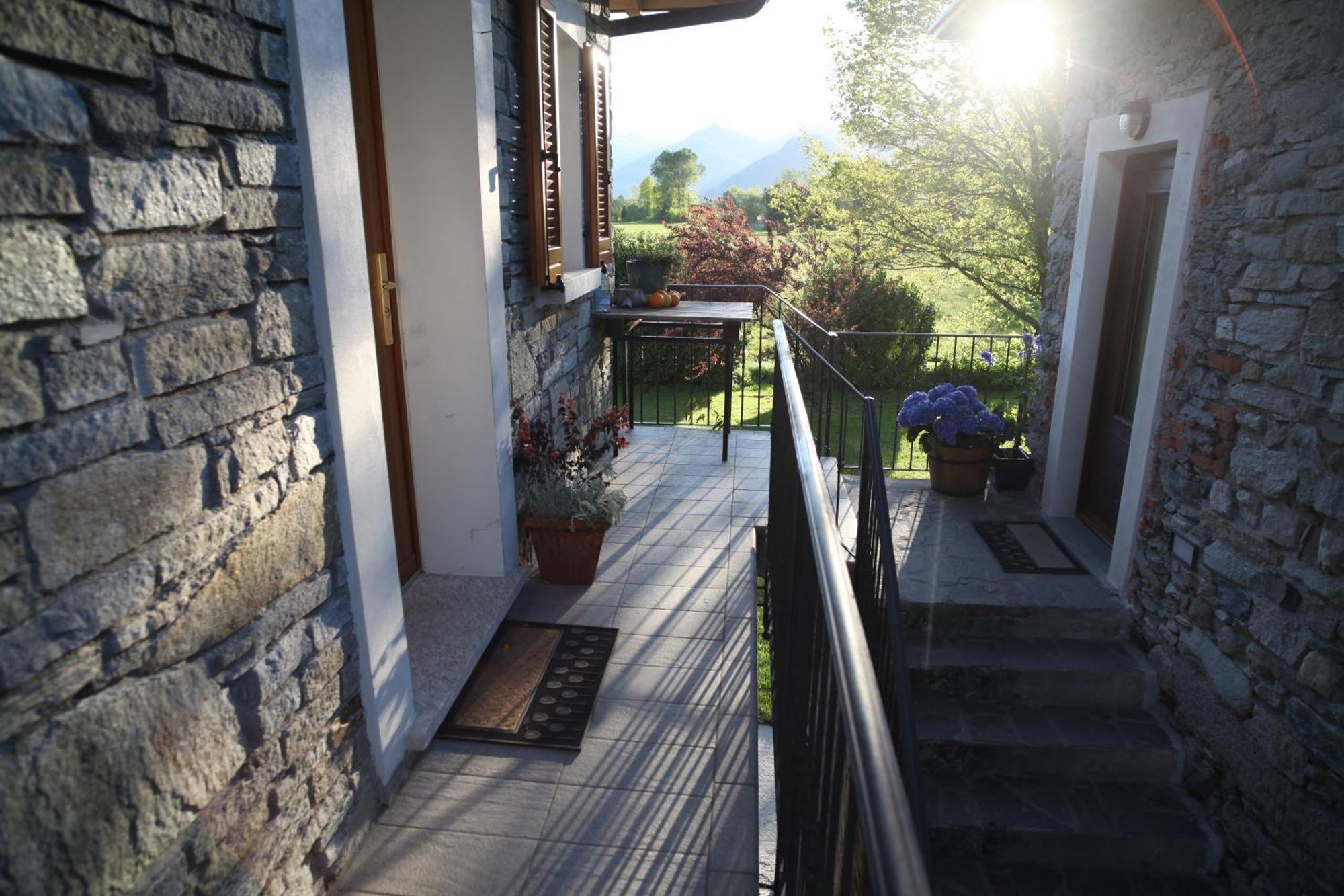 Cascina Borgofrancone Aparthotel Gera Lario Luaran gambar