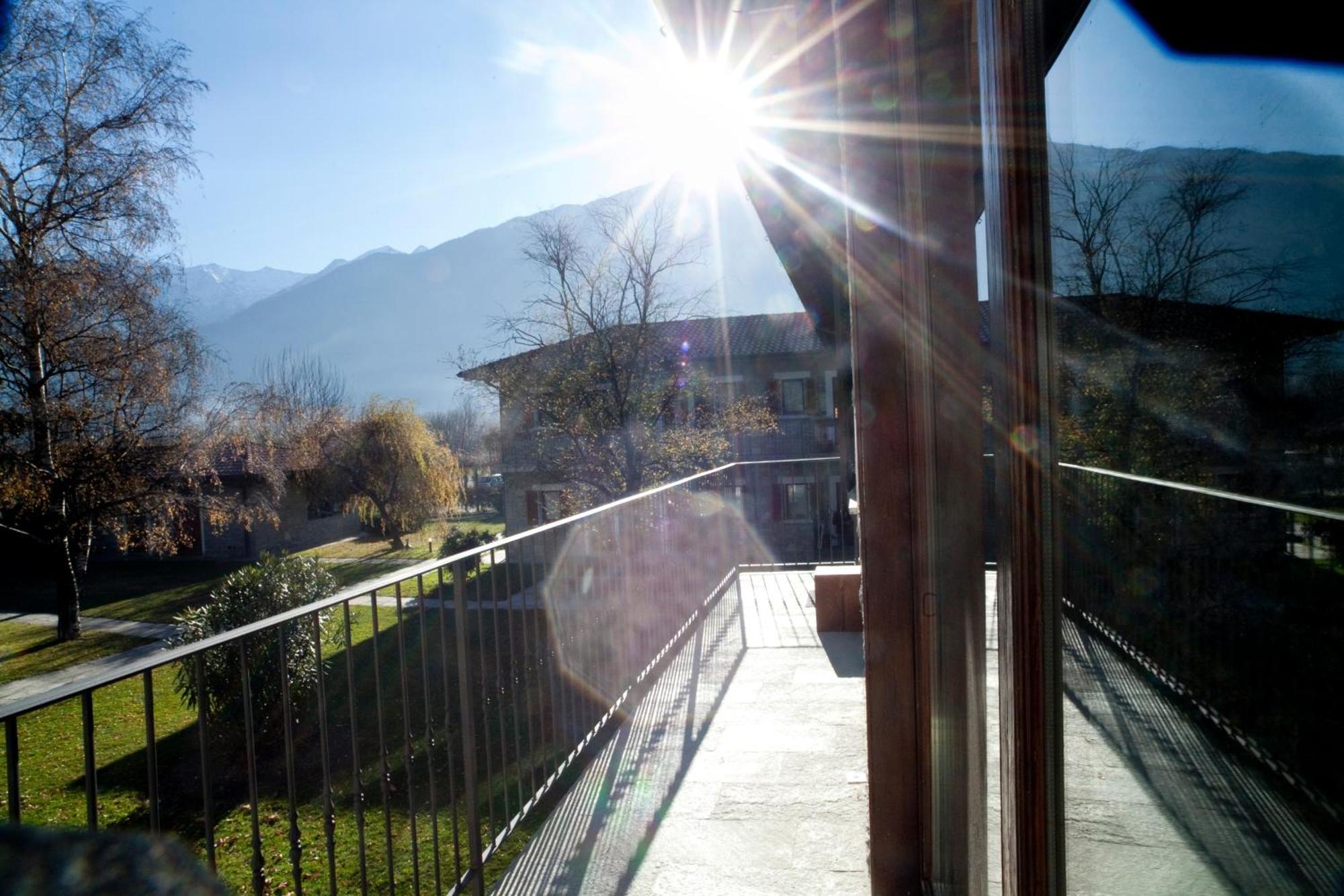 Cascina Borgofrancone Aparthotel Gera Lario Luaran gambar